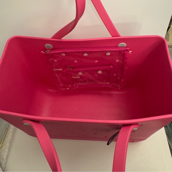 NWT. BOGG bag. Large pink fuschia bogg tote bag. Approx. 19x15x9.25. - Picture 3 of 11